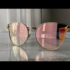 NWOT Large Pink Mirrored Sunglasses